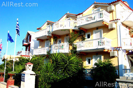 Planos Beach Hotel 4